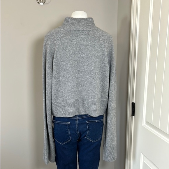 Reformation Cashmere Garrett Cropped Gray Turtleneck Sweater Sz XL NEW - Picture 7 of 16